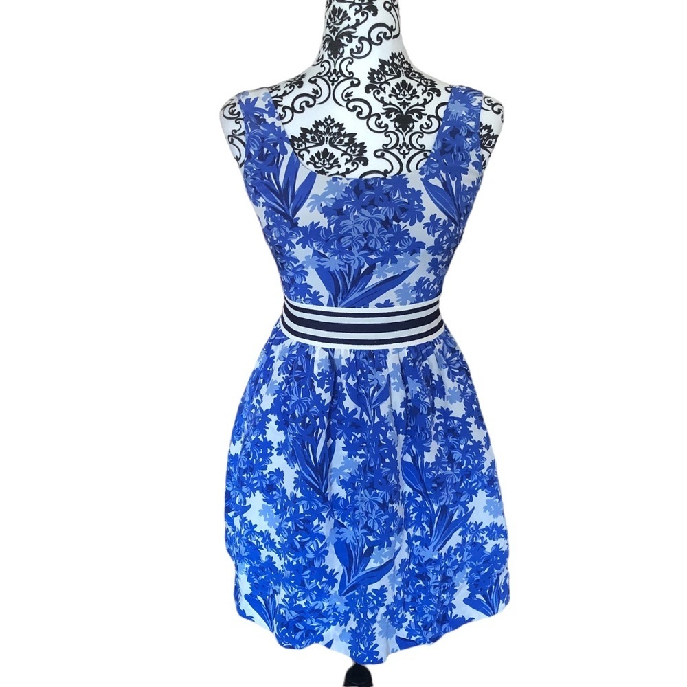 JUICY COUTURE 100 % Silk floral A-Line Blue Dress size 2